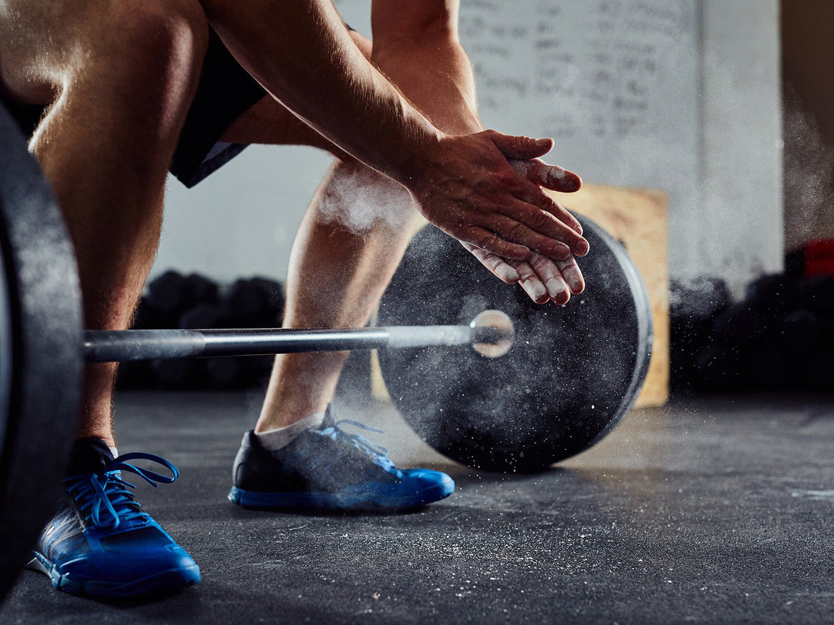 Athlete preparing for strength training as part of a balanced strength and endurance programme