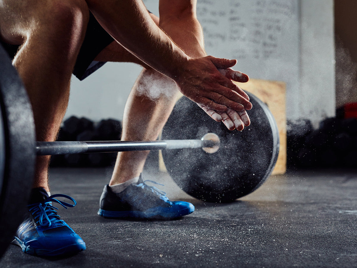 Athlete preparing for strength training as part of a balanced strength and endurance programme